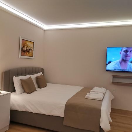 Family Boutique Residence-Free Parking ヴェリコ・タルノヴォ エクステリア 写真