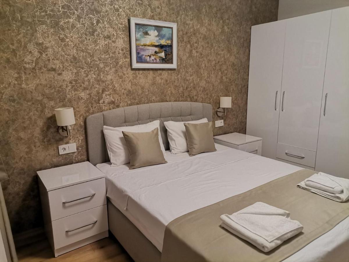 Family Boutique Residence-Free Parking ヴェリコ・タルノヴォ エクステリア 写真