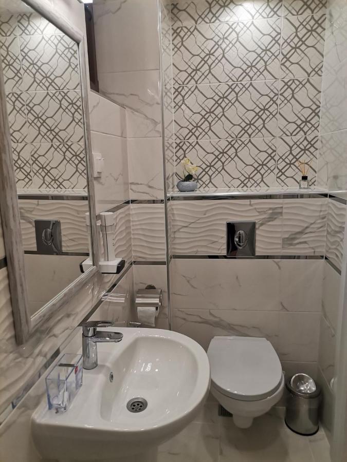 Family Boutique Residence-Free Parking ヴェリコ・タルノヴォ エクステリア 写真