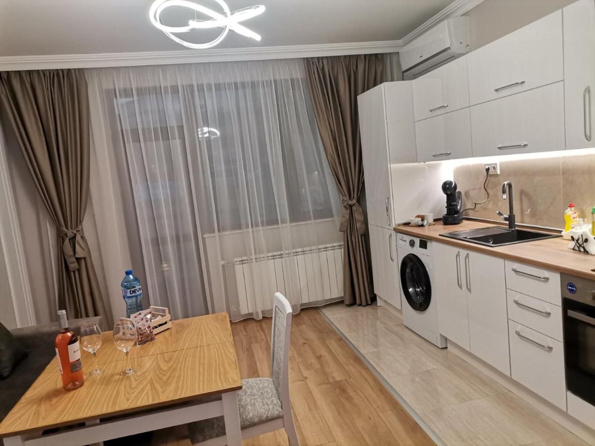 Family Boutique Residence-Free Parking ヴェリコ・タルノヴォ エクステリア 写真
