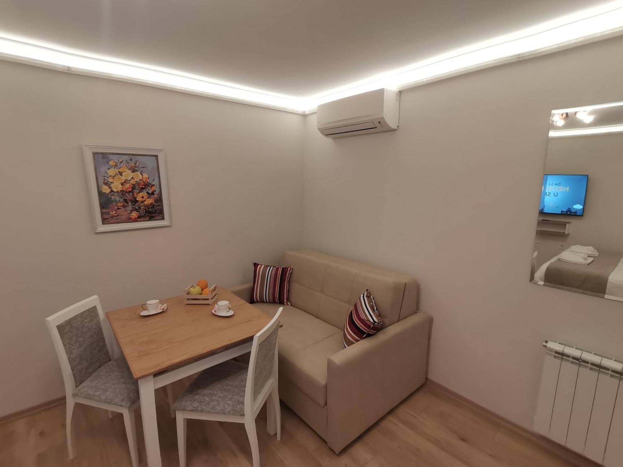 Family Boutique Residence-Free Parking ヴェリコ・タルノヴォ エクステリア 写真